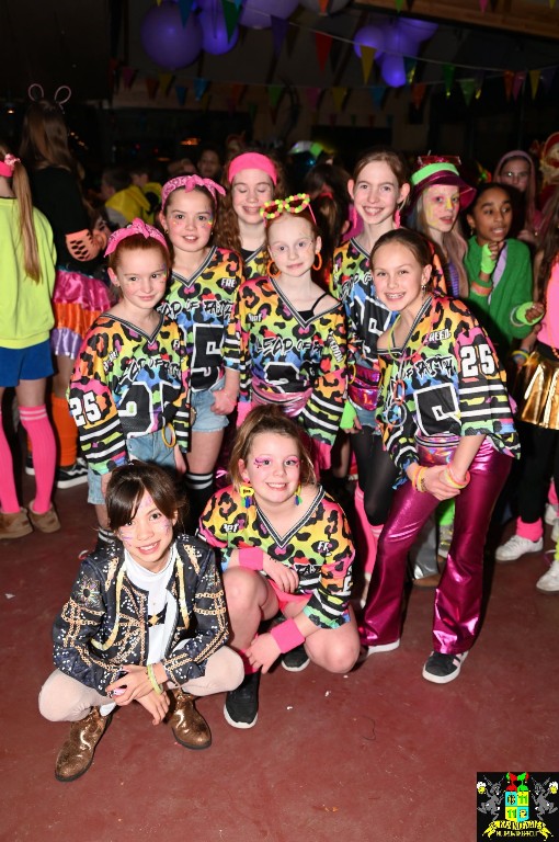 ../Images/Jeugddisco Glow in the Dark 081.jpg